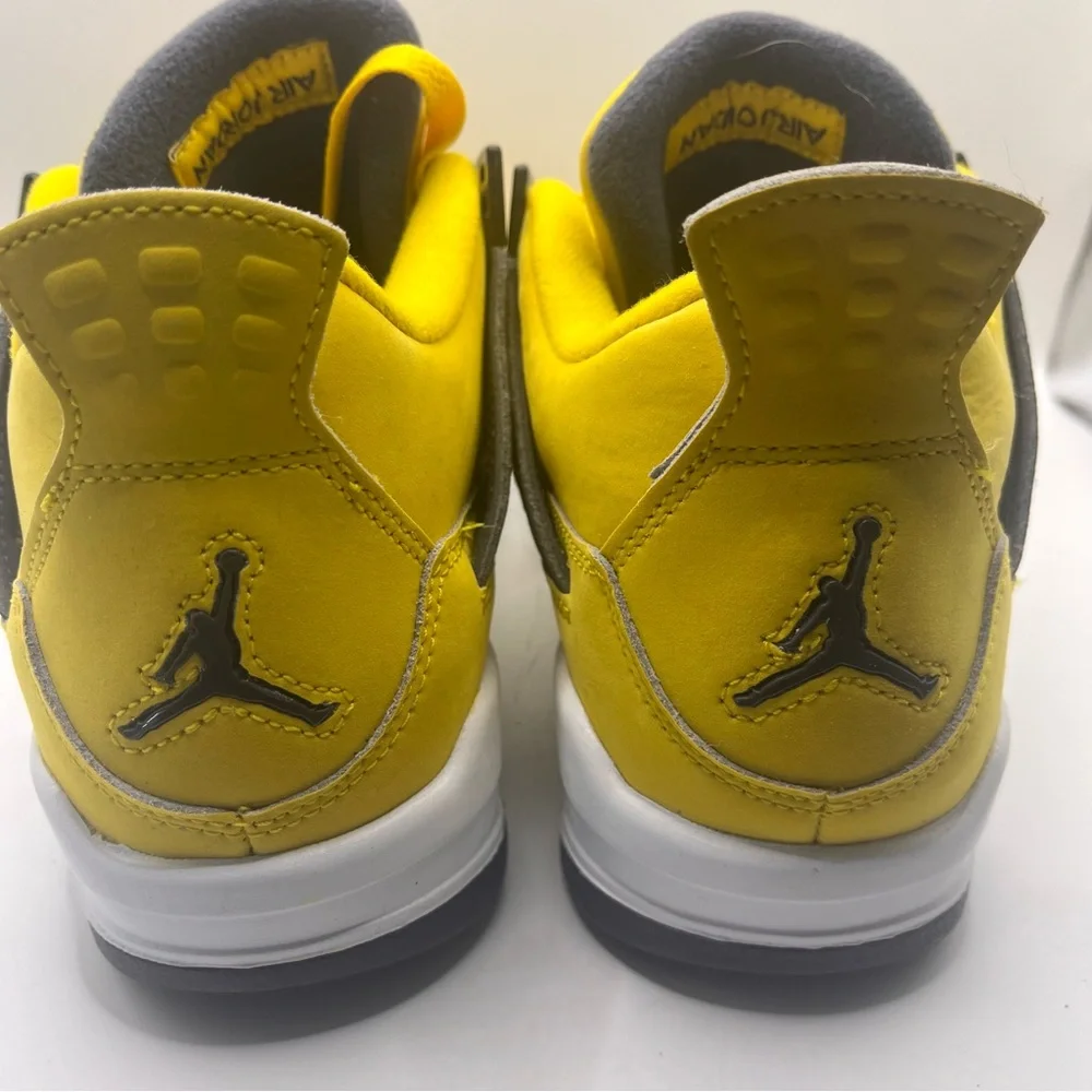 Air Jordan 4 Lightning 2021 GS 5.5Y‎ Tour Yellow Hype Streetwear Sneaker